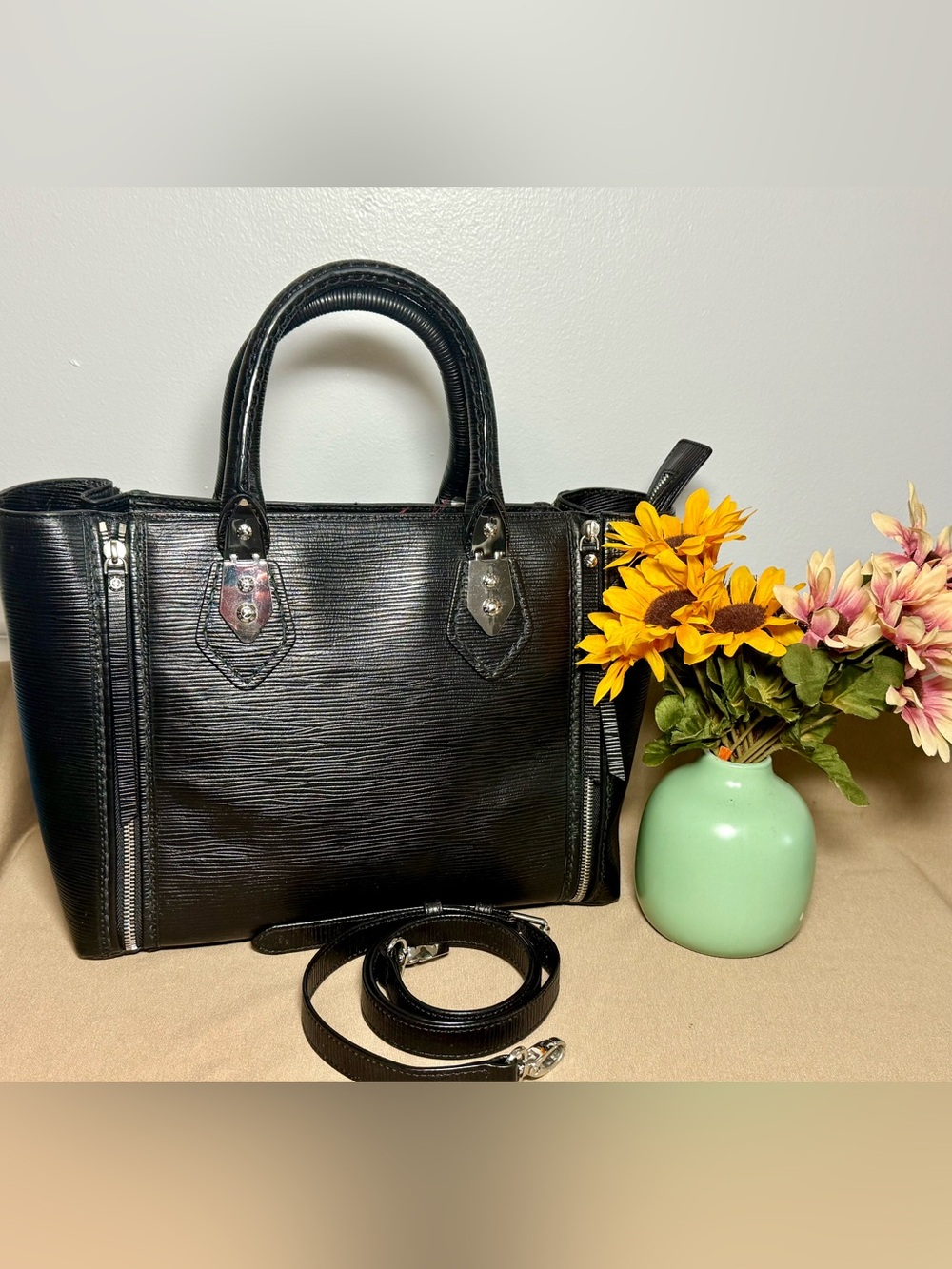 Rare Henri Bendel A-List Satchel – Black Embossed Leather | Zipper Expansion